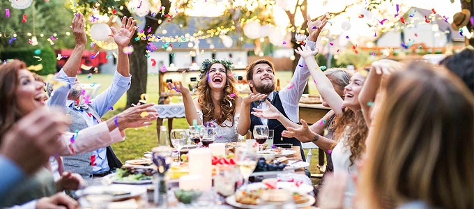 Throwing an Engagement Party (Credit: hellomagazine)