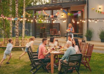 40th Outdoor Birthday Party Ideas (Credit: Argos)