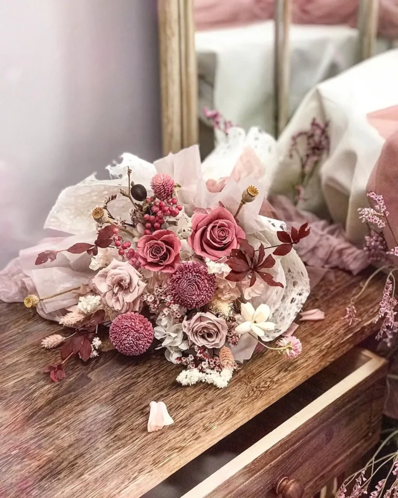 Pink Bouqet (Credit: idewedding)