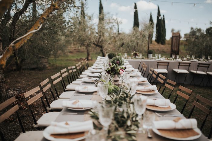 Table Decor Ideas (Credit : junebugweddings)