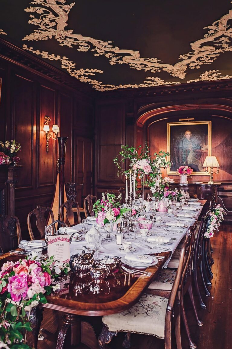 Wedding Style: A Victorian Theme with Modern Touch