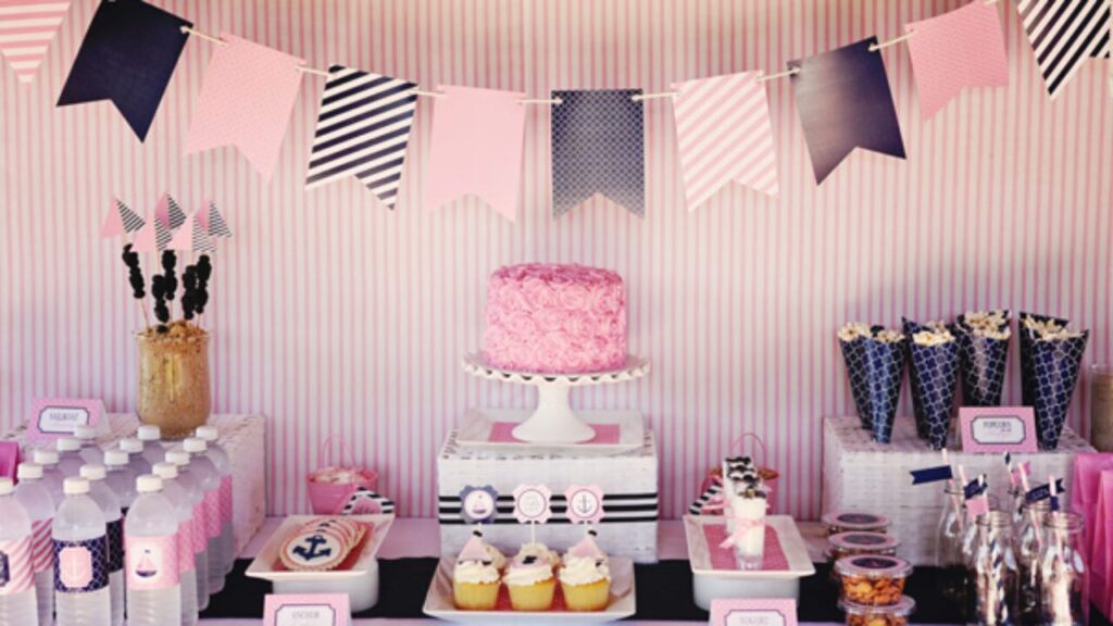 17th Birthday Party Decoration (Credit: stylemotivation)