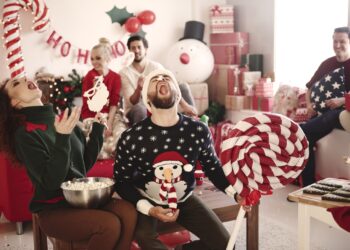 Christmas Party Ideas For Adults (Credit: Cosmopolitan)