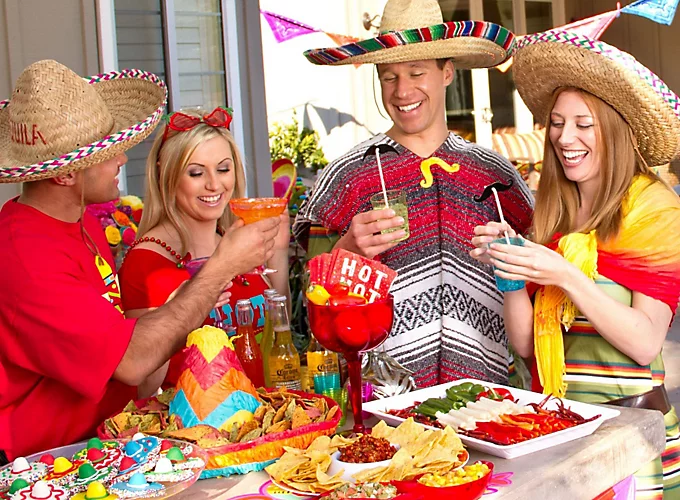 Cinco de Mayo Party Ideas (Credit: Party City)