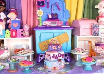 Doc Mcstuffins Dessert Table (Credit: Kara's Party Ideas)