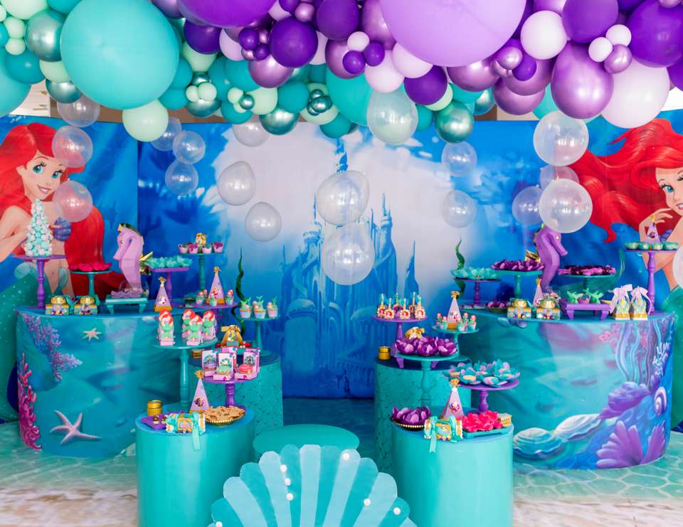 Little Mermaid Birthday Party Decoration (Credit: catchmyparty)