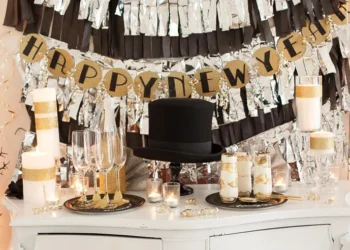 New Year Party Decoration (Credit: society19)