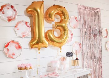 13th Birthday Party Decoration (Credit: rainandpine)