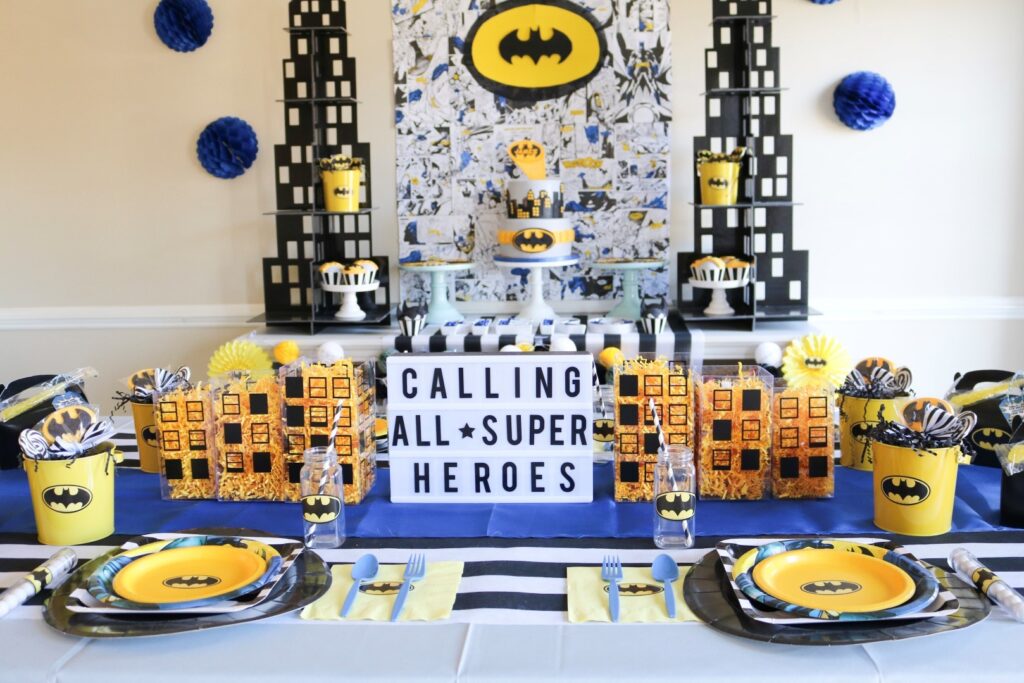 Batman Party Decoration (Credit: orientaltrading)