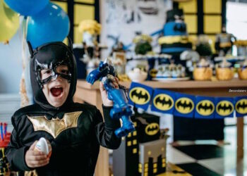 Batman Party Ideas (Credit: Kara's Party Ideas)