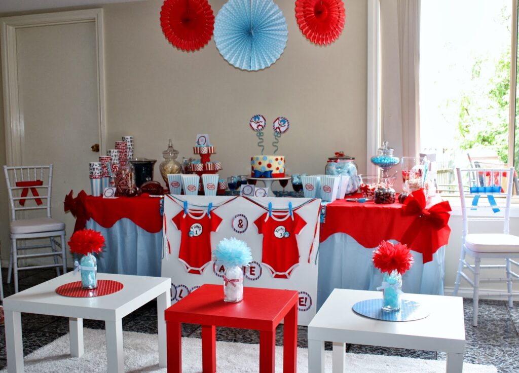 Dr Seuss Party Decoration (Credit: partyof11)