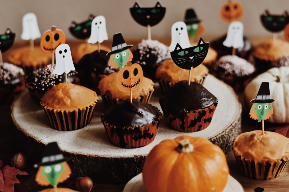 Halloween Birthday Party Treats (Credit: CAMP)