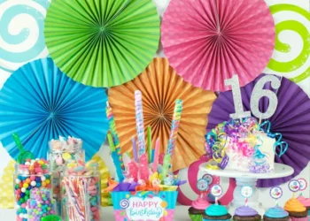 Sweet 16th Birthday Sweet Treats (Credit: fun-squared)