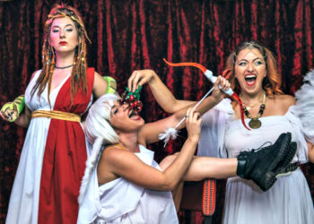 Toga Party Ideas (Credit: designmynight)