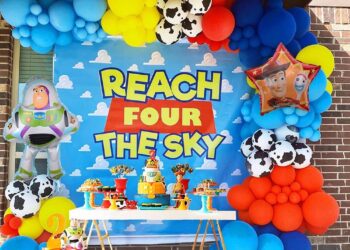Toy Story Party Decoration (Credit: homefurniturelife)