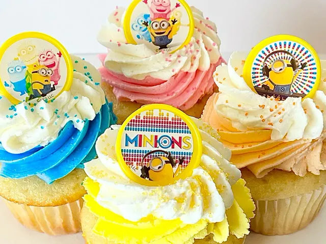 Minion Cupcake Topper