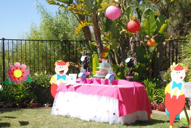 dee dee birthday party ideas