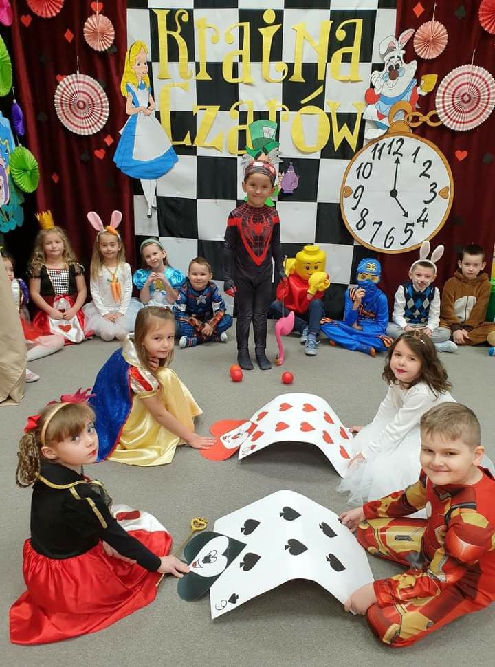 dee dee birthday party ideas