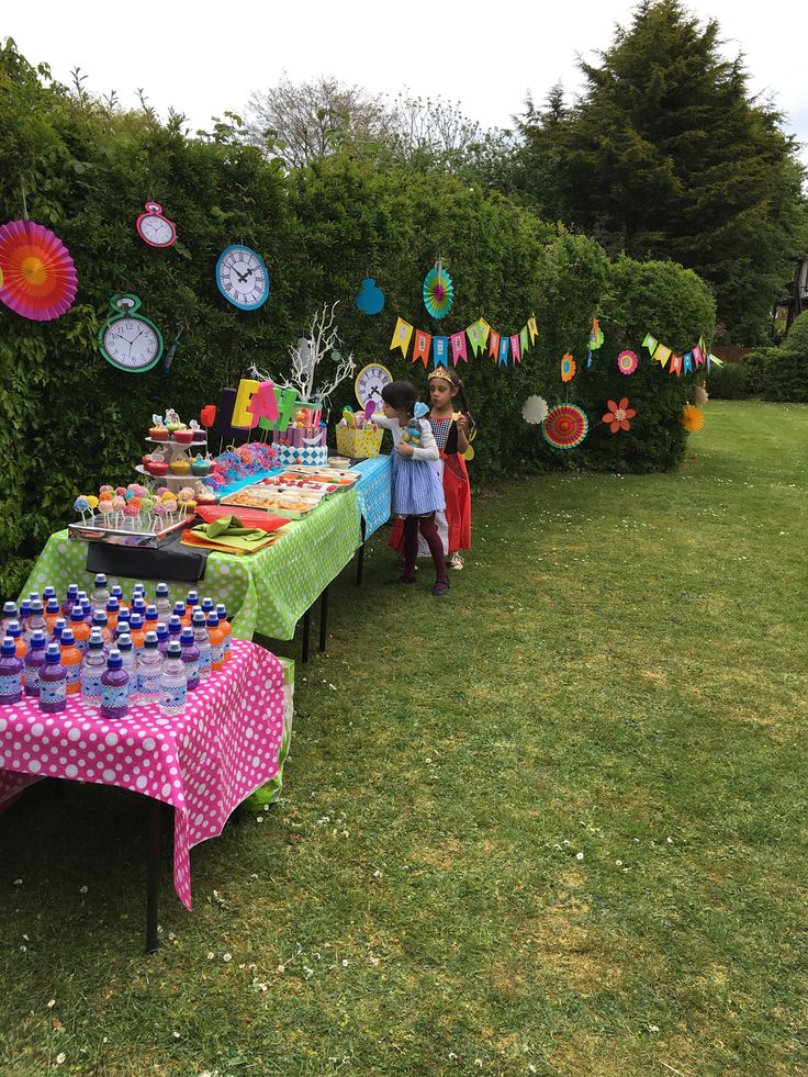 dee dee birthday party ideas