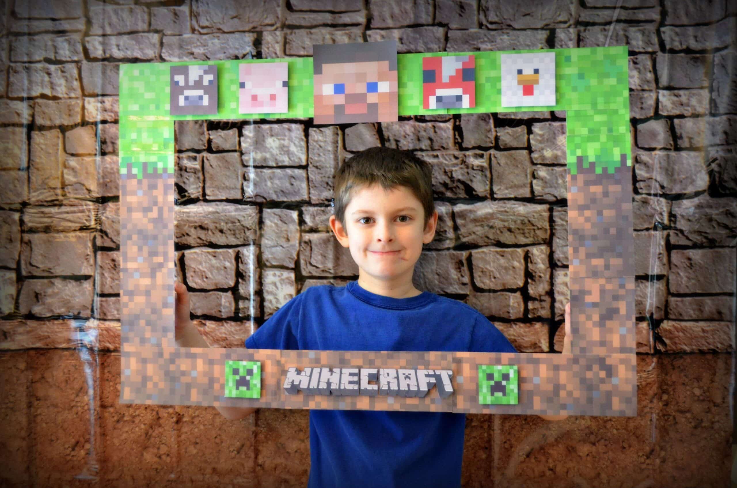 Minecraft Photo Booth 1 scaled