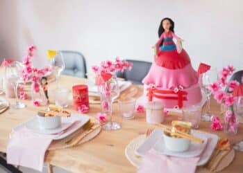 Mulan Birthday Table Setting