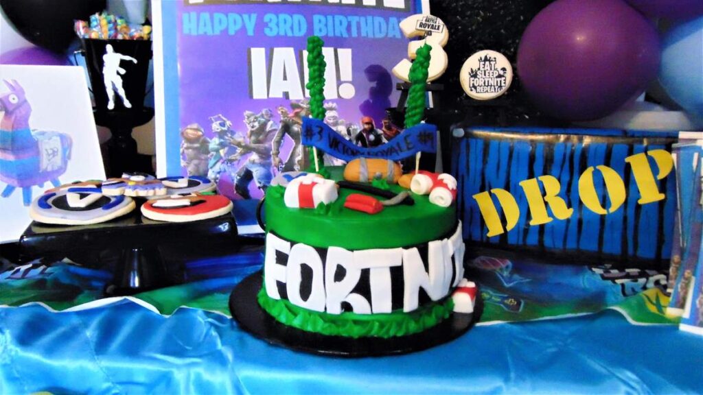 Fortnite Birthday Cakes
