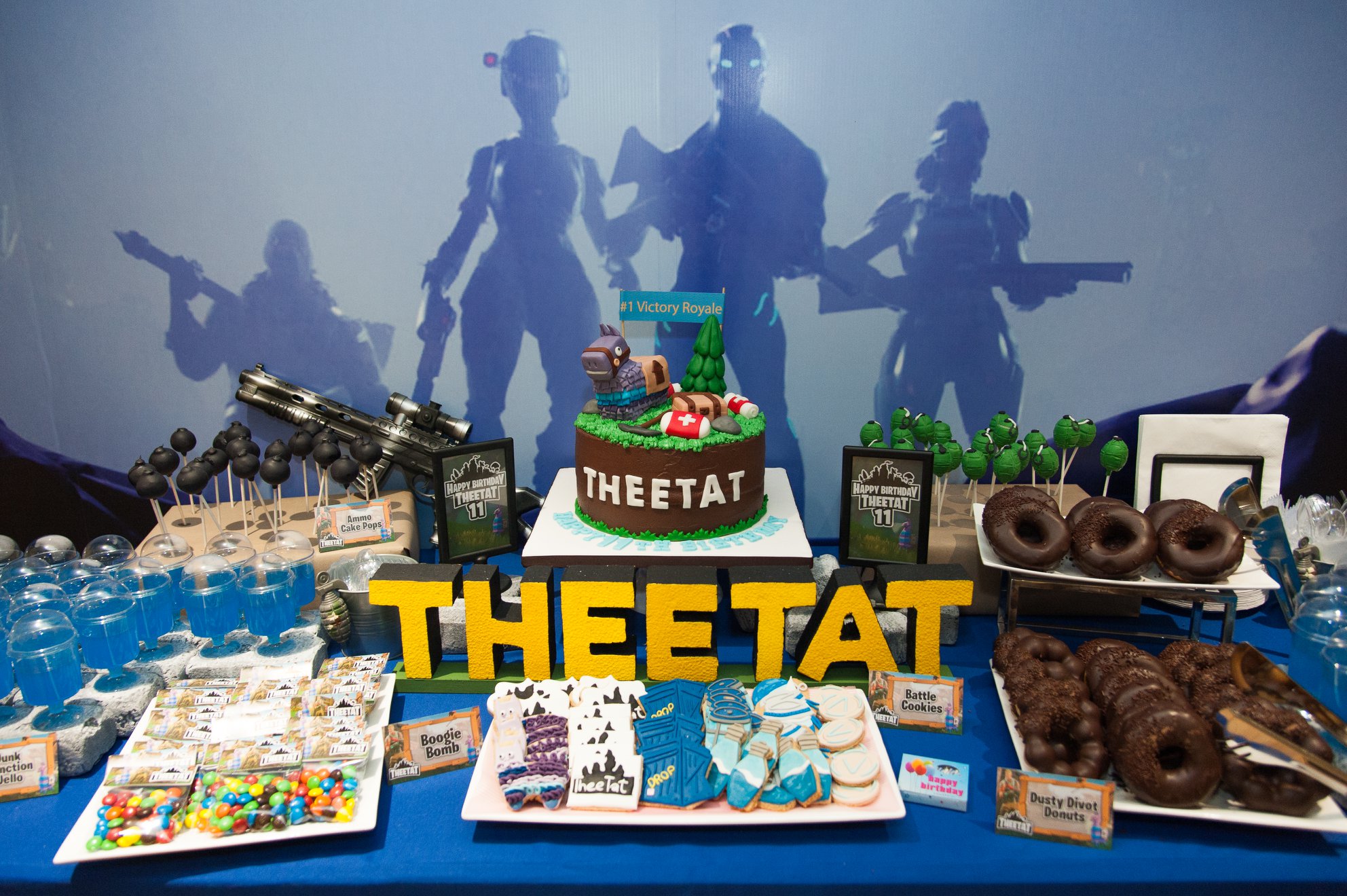 Fortnite Birthday Dessert Table