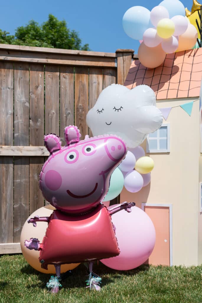 Peppa Pig Birthday Party Centerpieces