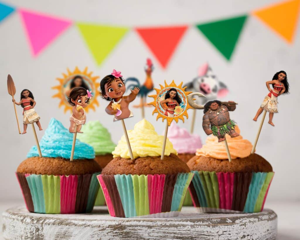 Moana Cupcake Island With Cake Topper