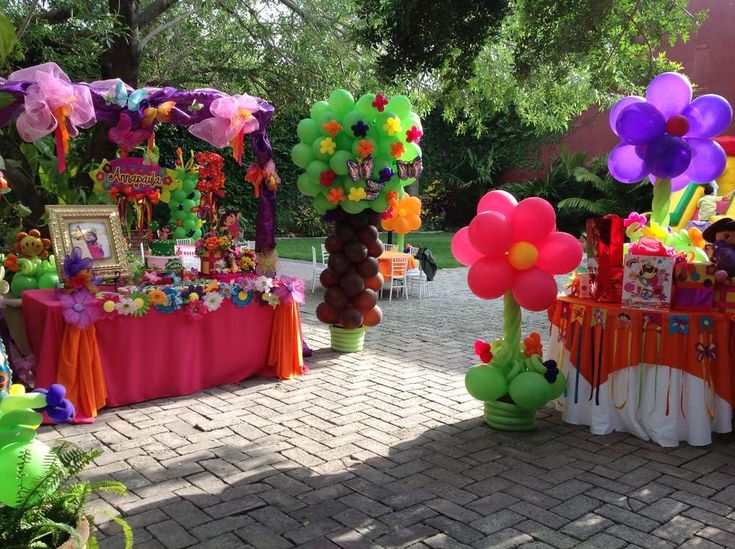 Dora The Explorer Outdoor Party With Jungle Themed Decor