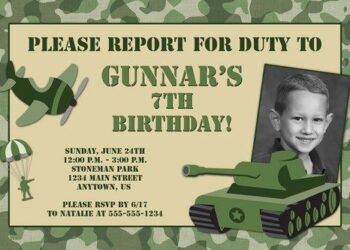 Camo Birthday Invitations (Credit: bagvania)