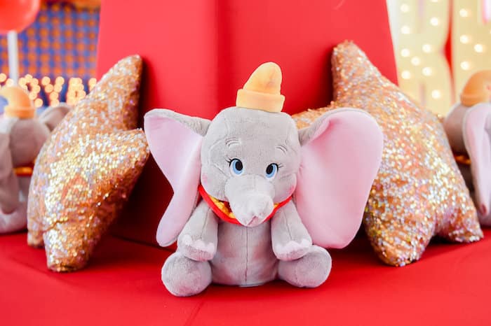 Dumbo Birthday Invitations