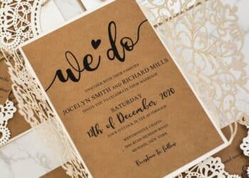 Rustic Wedding Invites (Credit: pinterest)