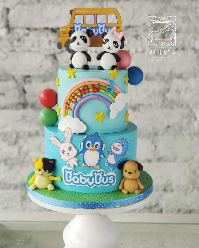 BabyBus Birthday Cake