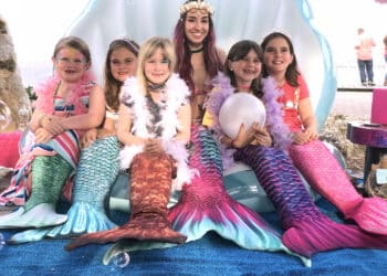 Mermaid Tail Party (Credit: mermaidjules)