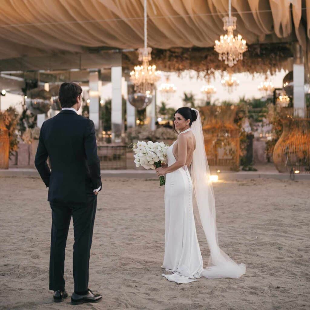 Minimalist Chic Wedding Party Planner