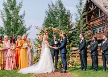 Spring Wedding Party (Credit: brides)