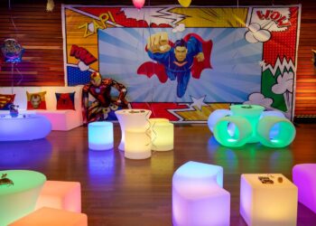 Superhero Party Planning (Credit: feelgoodevents)