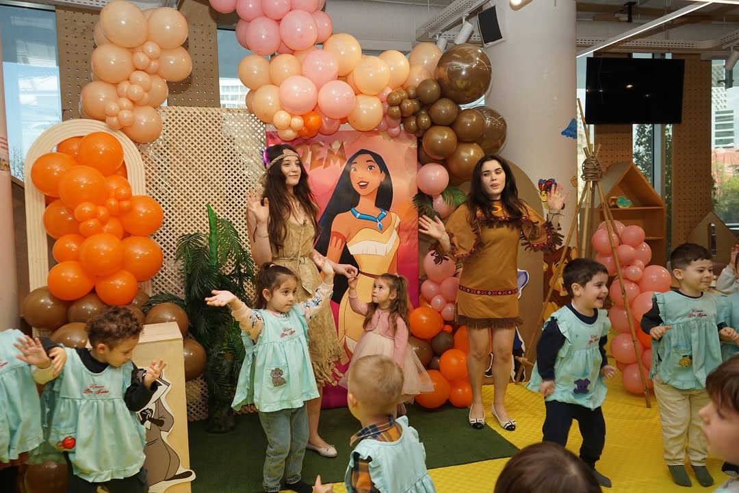 DIY Custom Pocahontas Party Backdrop