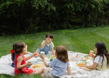 Nature Picnic with a Creative Twist