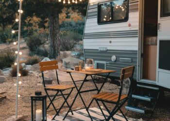 Simple Backyard Camping Decorations Ideas