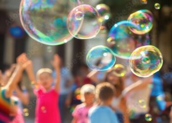 Bubble Science Experiments for Kids Summer Activities 4