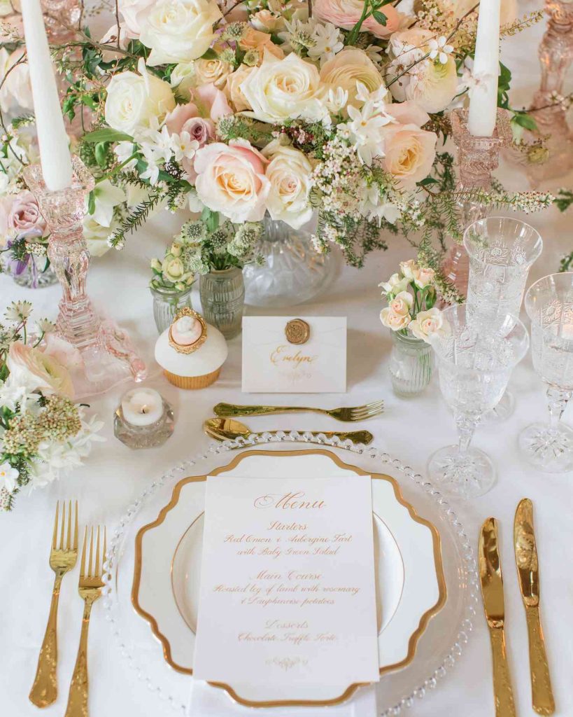 Classic Elegant Wedding Table