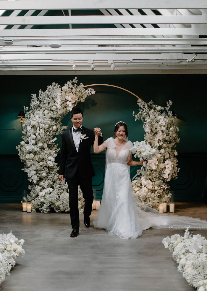 Modern Minimalist Wedding Party Planner