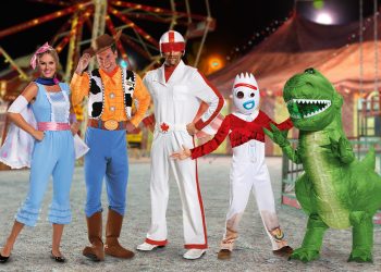 Best Group Halloween Costumes for Friends 6