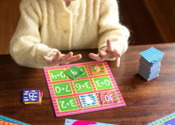 Fall-Themed Bingo Activities (Free Printables) 1