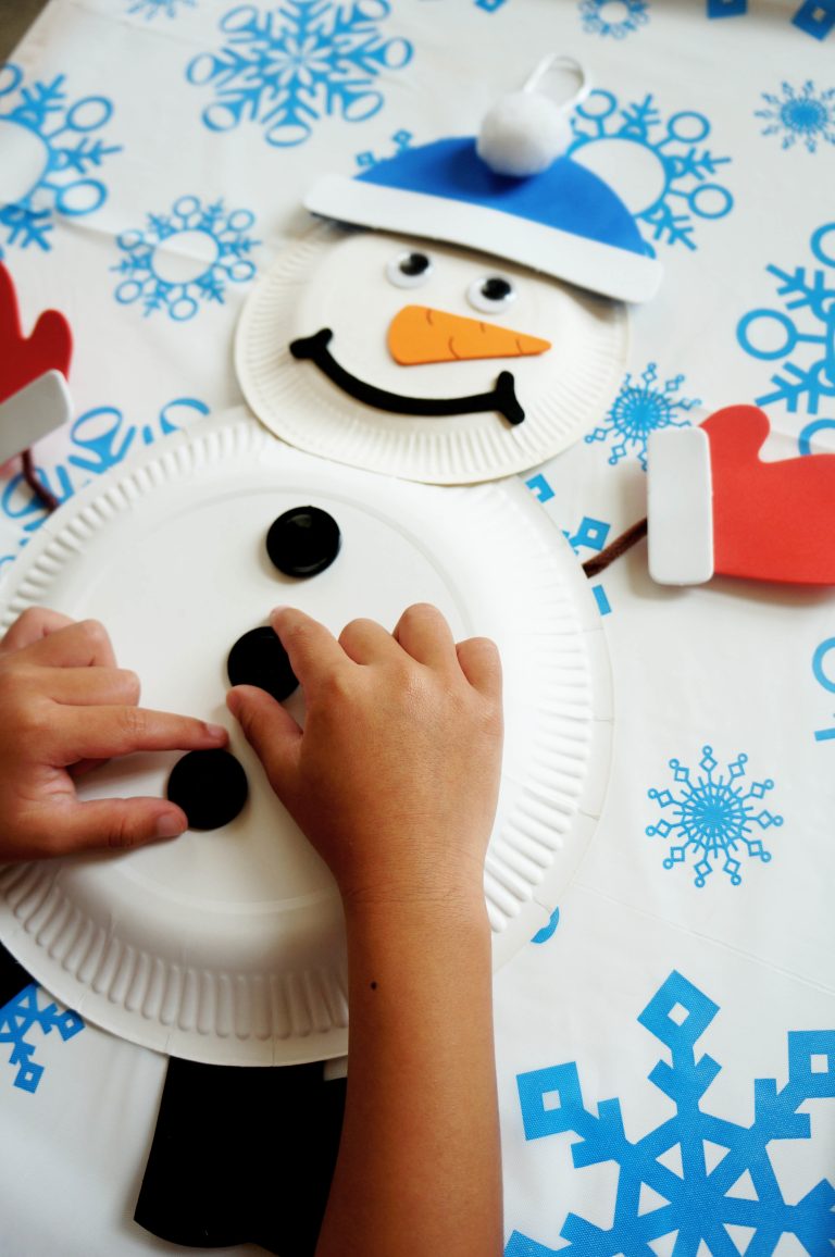 Build-a-Snowman Creative Party Ideas 1