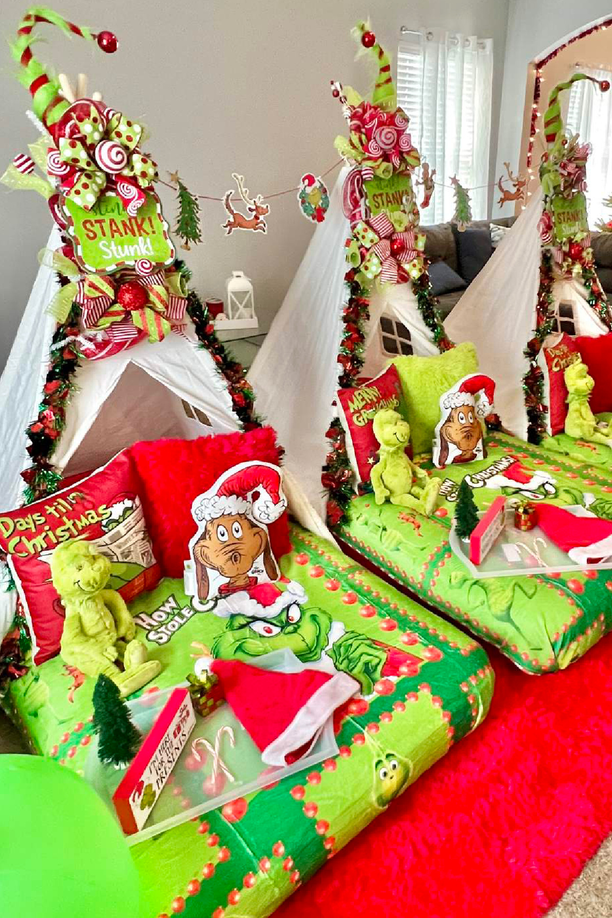 Grinch-Themed Kids Party for Christmas