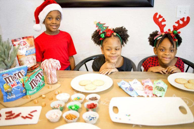 Holiday Cookie Decorating Party Ideas 1