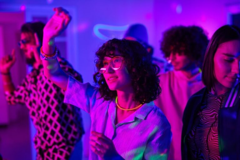 Holiday Glow Party Ideas 6